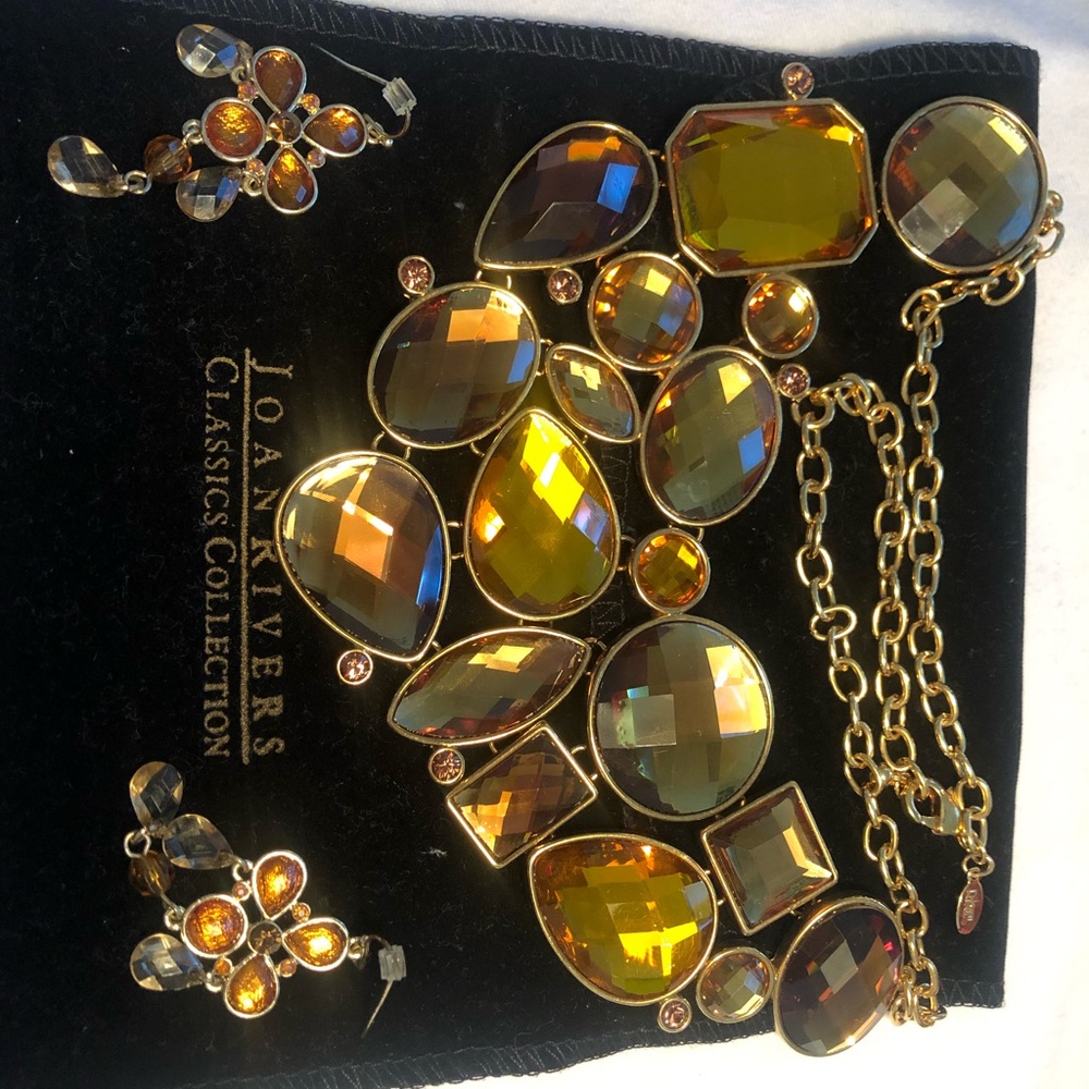 Joan Rivers Amber colored Necklace and Earrings